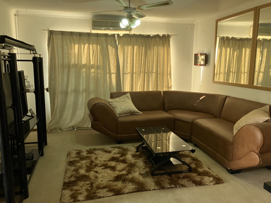 2 Bedroom Property for Sale in Uitsig Free State